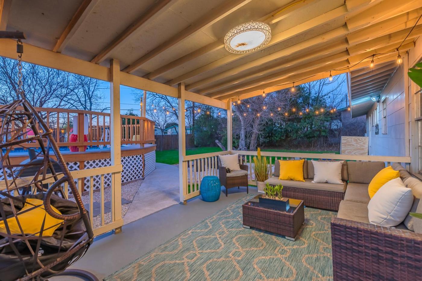 Game Room, Pool & Fire Pit At The Medical Center San Antonio Exteriér fotografie