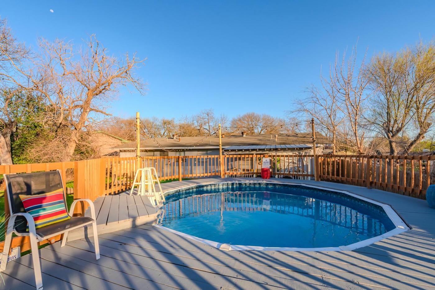 Game Room, Pool & Fire Pit At The Medical Center San Antonio Exteriér fotografie