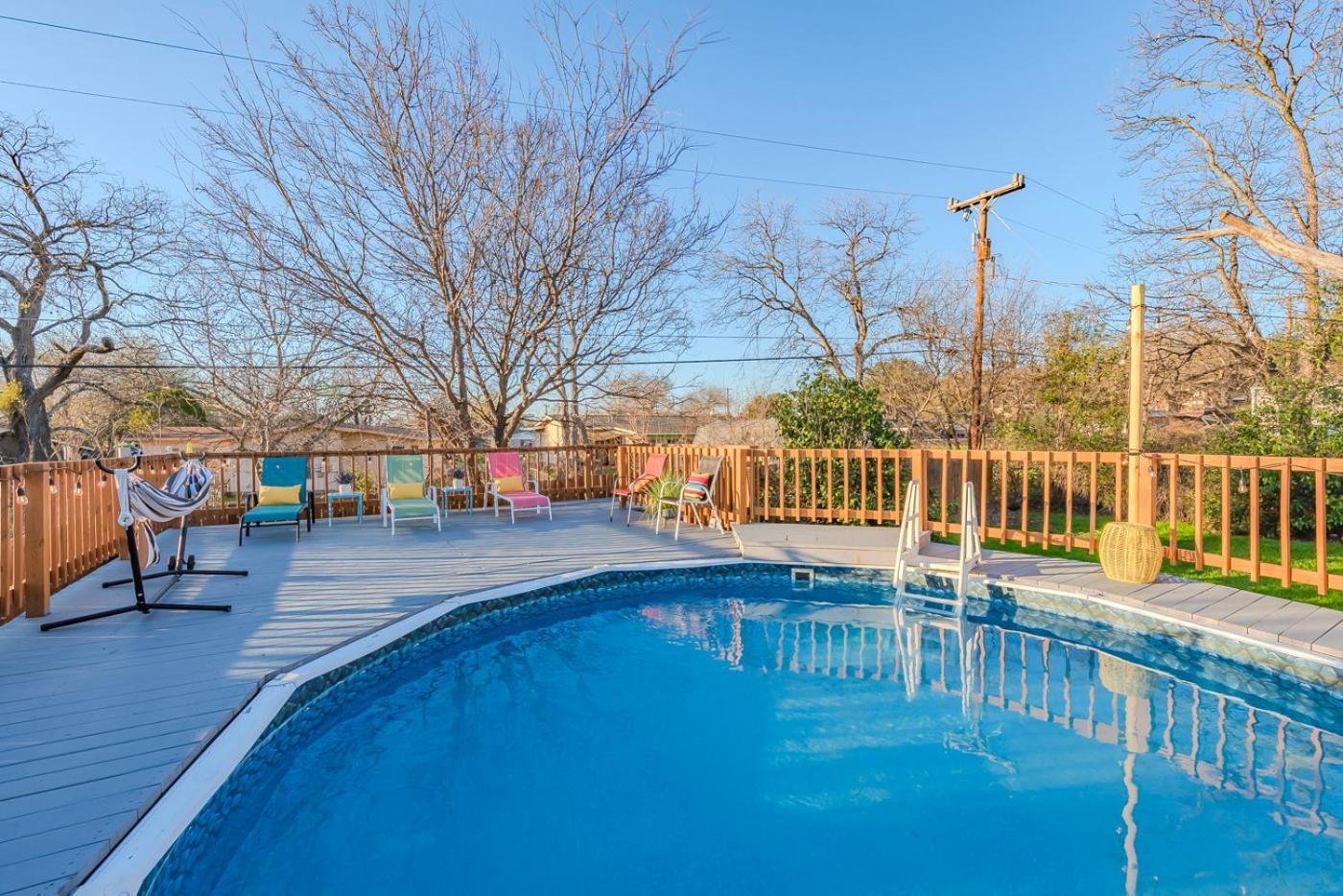 Game Room, Pool & Fire Pit At The Medical Center San Antonio Exteriér fotografie